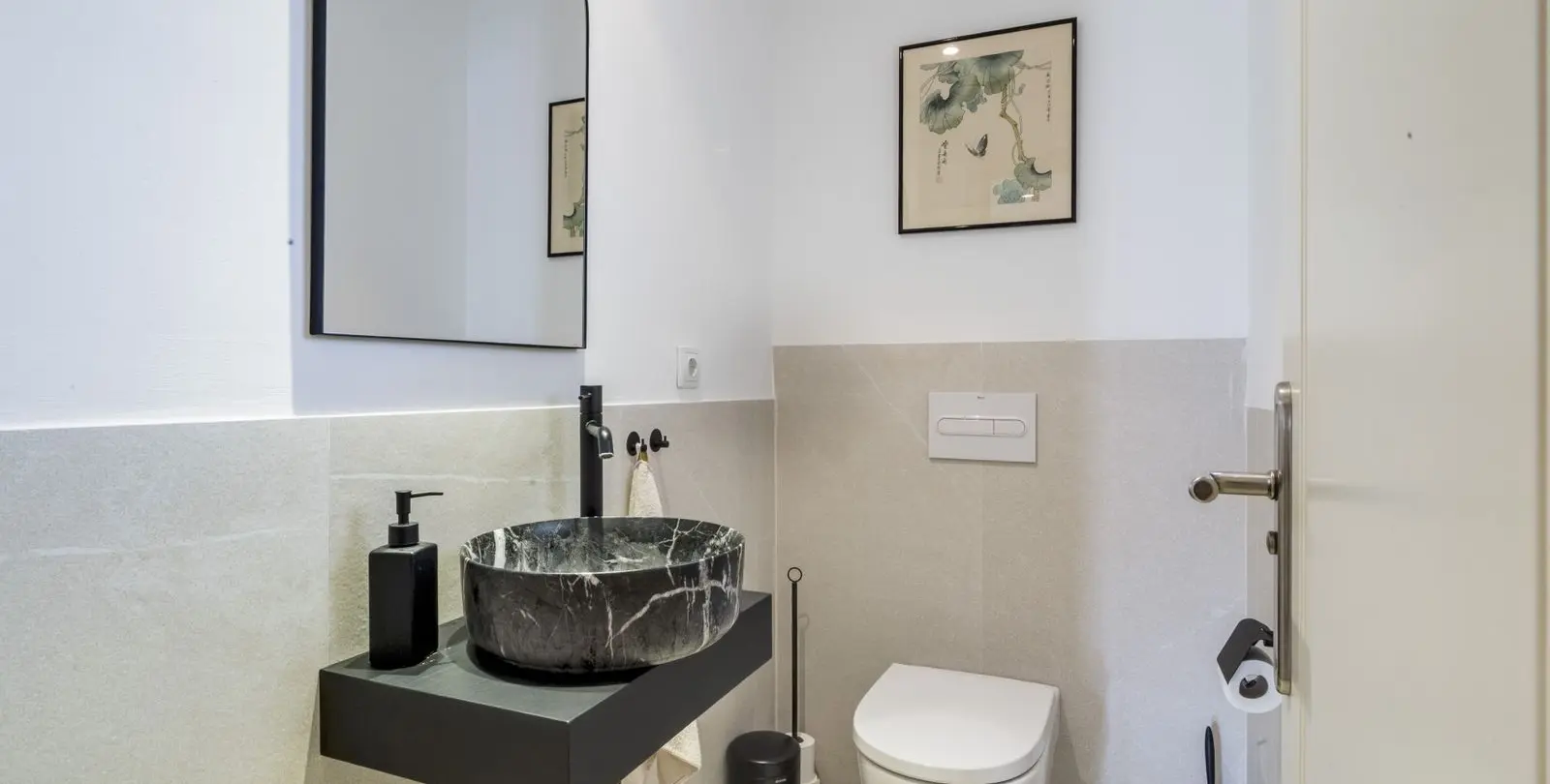 Sale of penthouse duplex in The Golden Mile 51