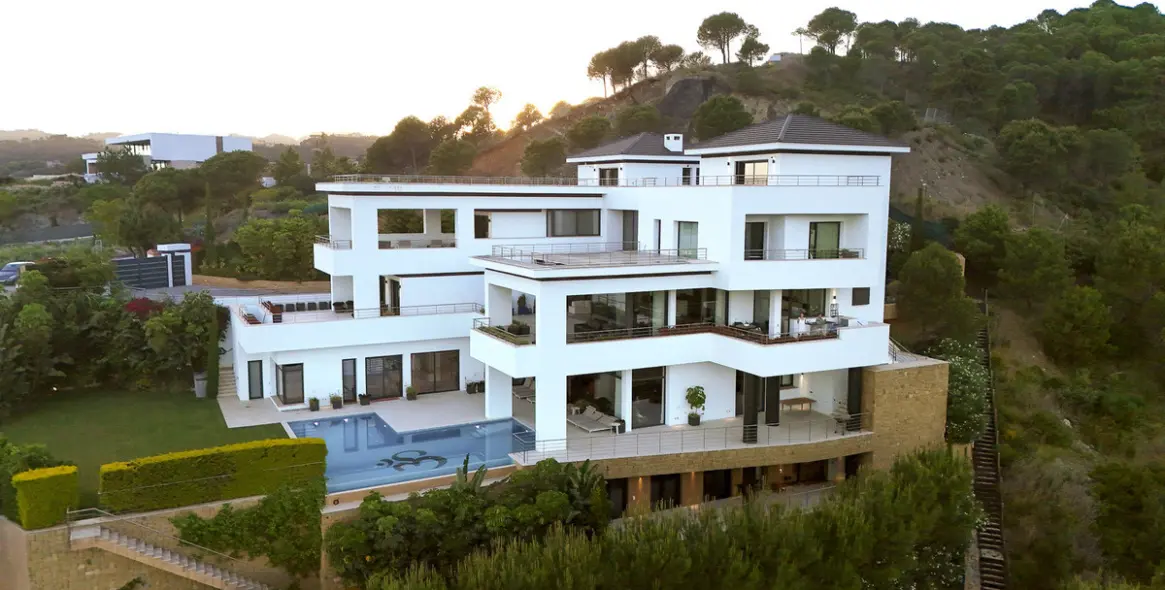 Venta de villa independiente en Benahavís 1