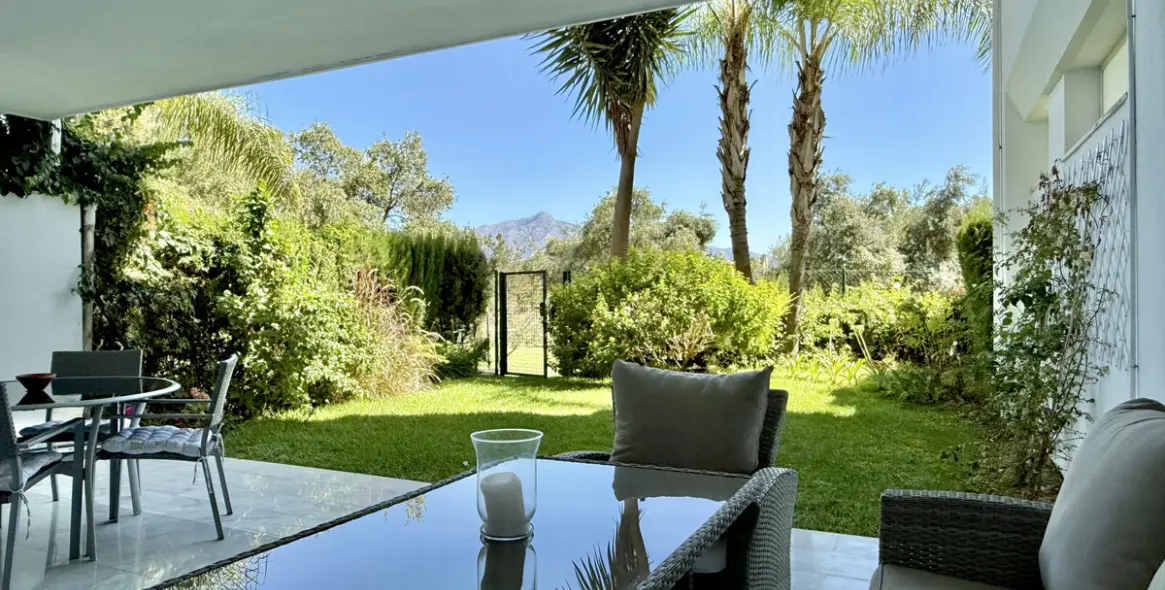 Alquiler a corto plazo de apartamento en planta baja en Guadalmina Baja 19