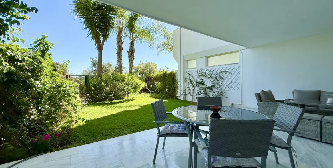 Alquiler a corto plazo de apartamento en planta baja en Guadalmina Baja 22