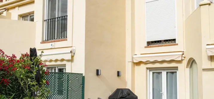 Alquiler a largo plazo de adosado en La Quinta 2