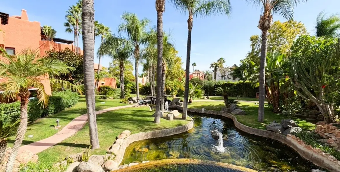 Long-term rent of penthouse in La Dama de Noche-La Alzambra 1