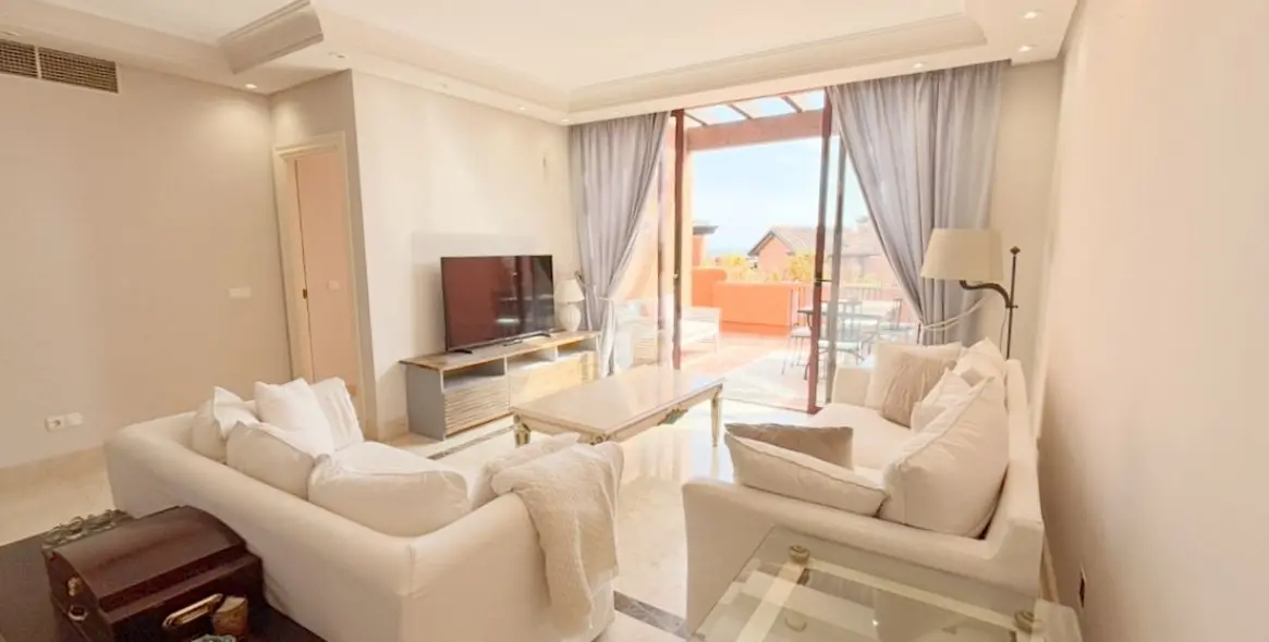 Long-term rent of penthouse in La Dama de Noche-La Alzambra 2