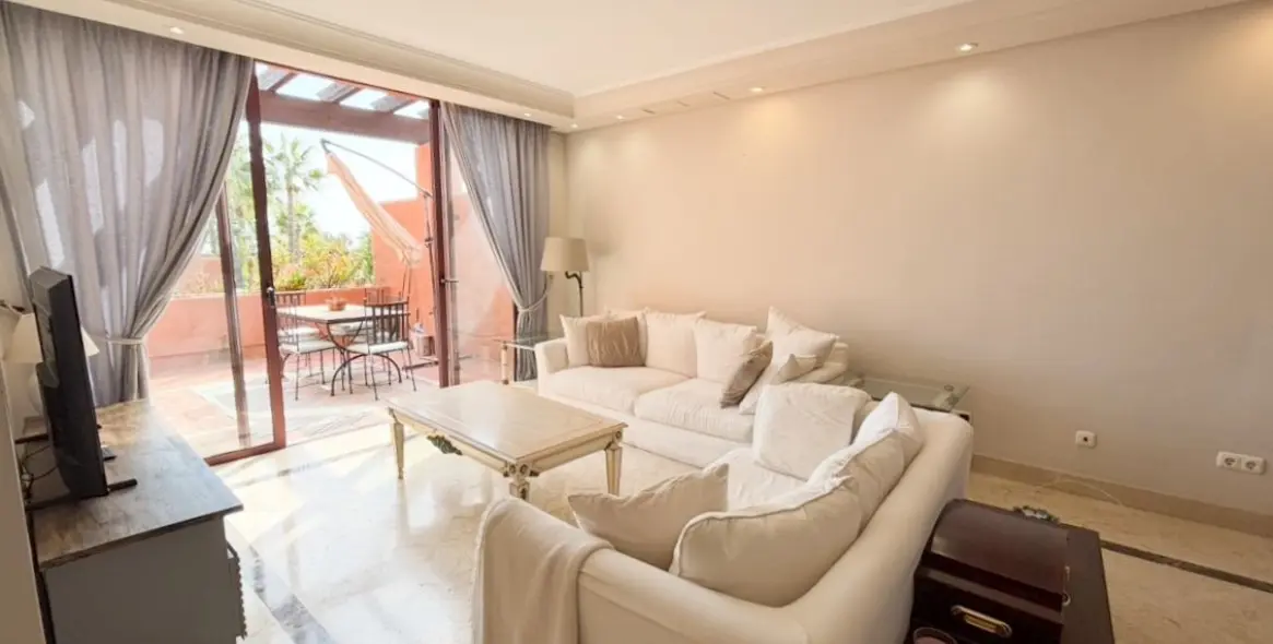 Long-term rent of penthouse in La Dama de Noche-La Alzambra 18