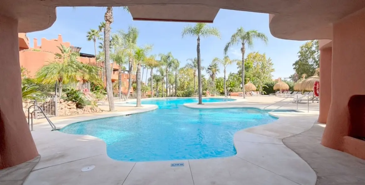 Long-term rent of penthouse in La Dama de Noche-La Alzambra 23