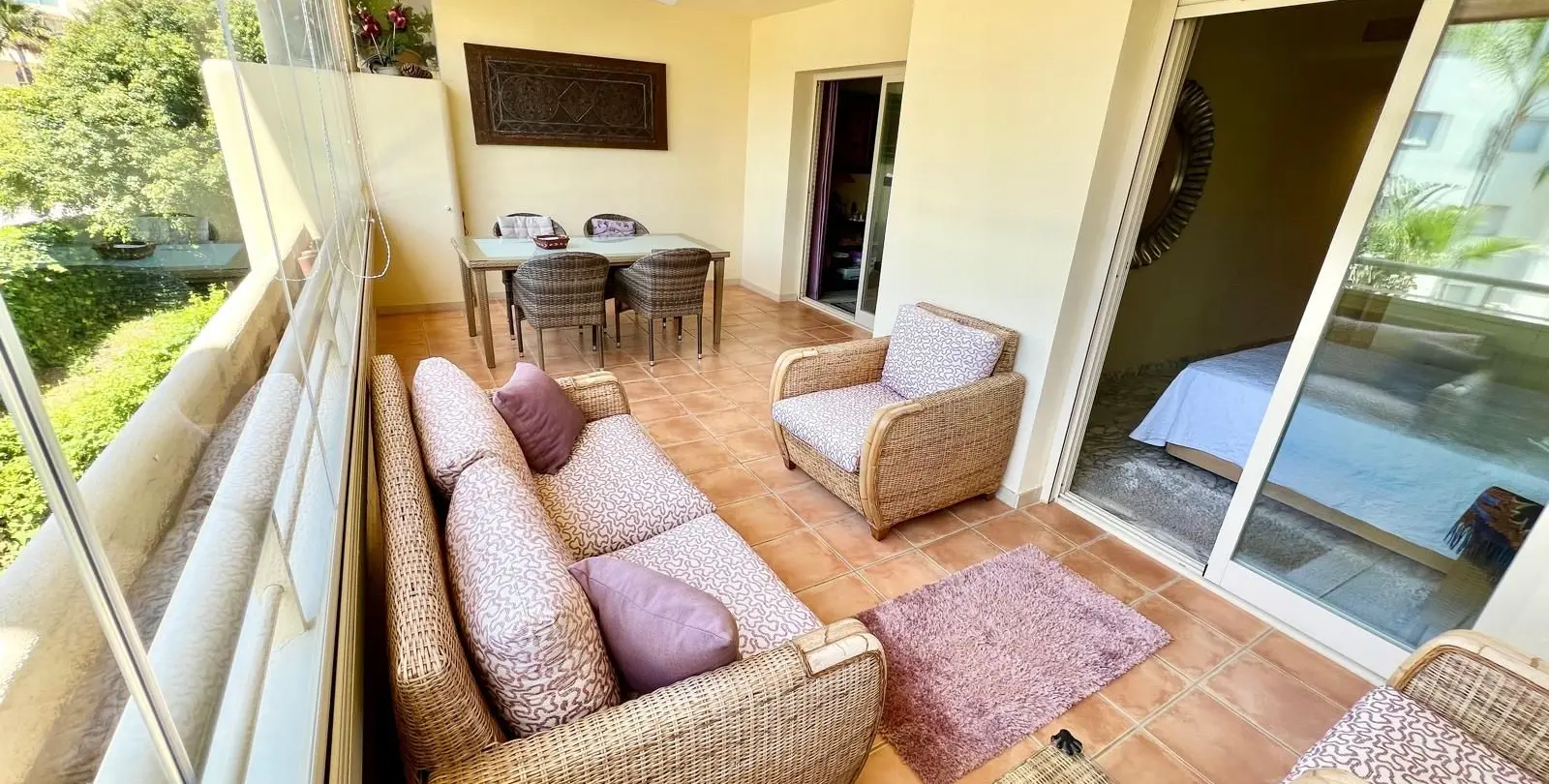 Sale of middle floor apartment in El Faro 8