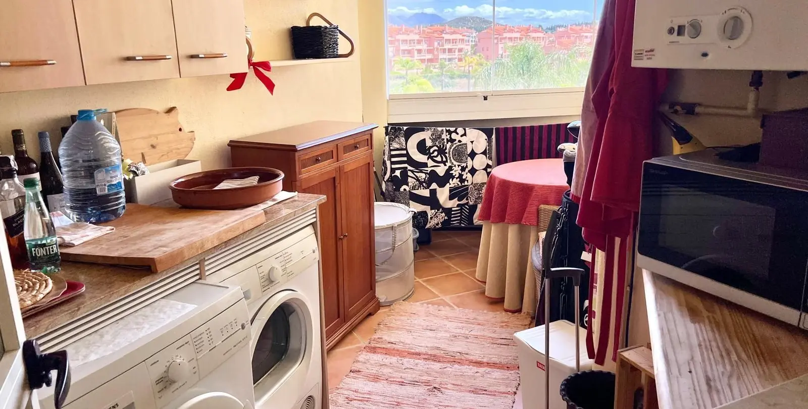 Sale of middle floor apartment in El Faro 21