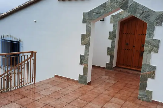 Image 4 thumb