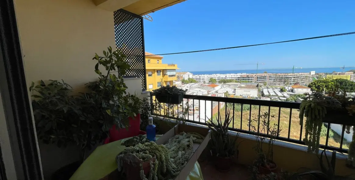 Sale of middle floor apartment in San Pedro de Alcántara 4