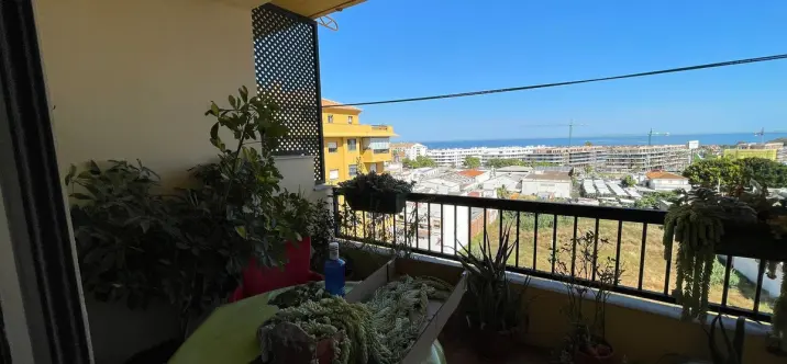 Sale of middle floor apartment in San Pedro de Alcántara 3