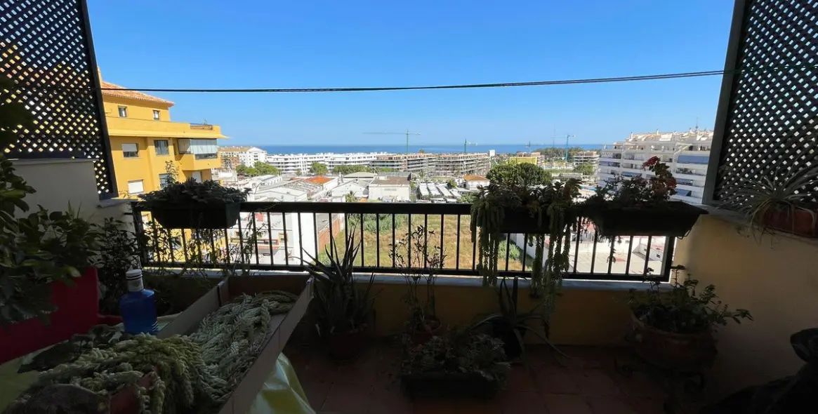 Sale of middle floor apartment in San Pedro de Alcántara 5