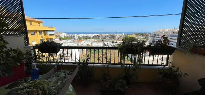 Sale of middle floor apartment in San Pedro de Alcántara 4