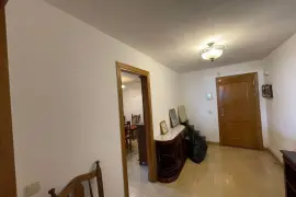 Image 9 thumb