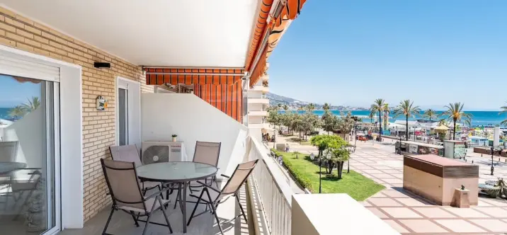 Venta de apartamento en planta media en Fuengirola 0