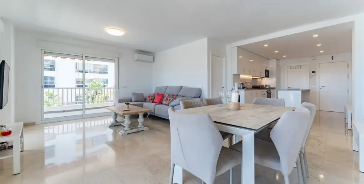 Продажа апартаментов на среднем этаже в Fuengirola 3