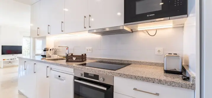 Venta de apartamento en planta media en Fuengirola 3