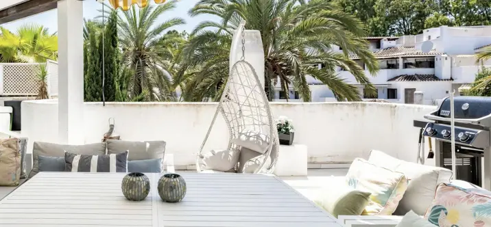 Sale of ground floor apartment in Elviria 1