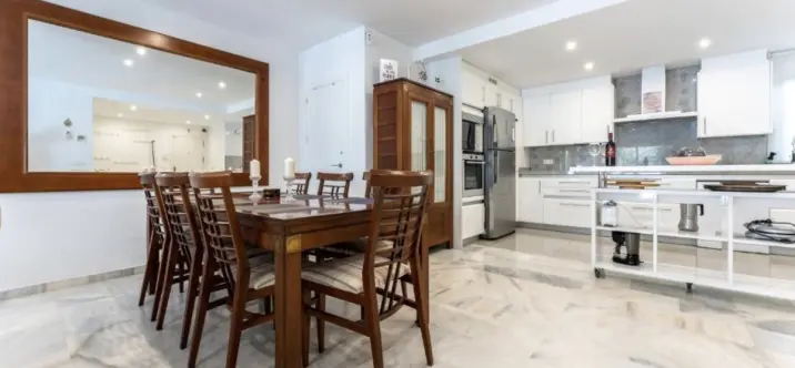 Sale of ground floor apartment in Elviria 4