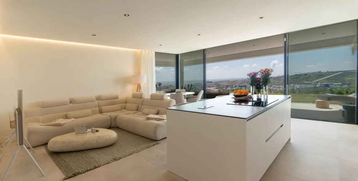 Sale of ground floor apartment in Estepona 8