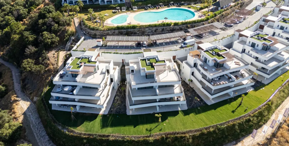 Sale of ground floor apartment in Estepona 22
