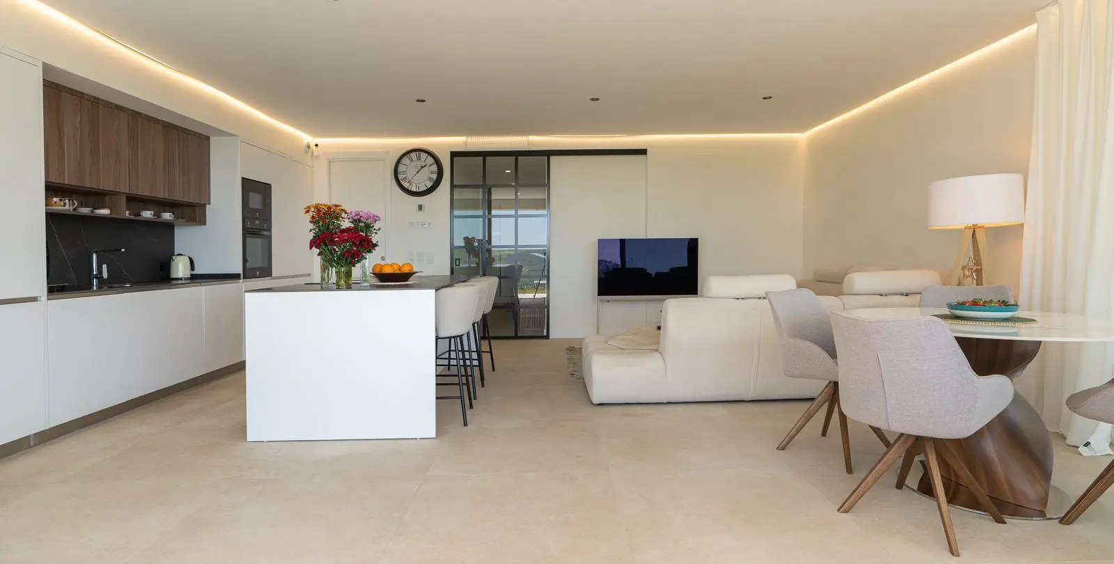 Sale of ground floor apartment in Estepona 5