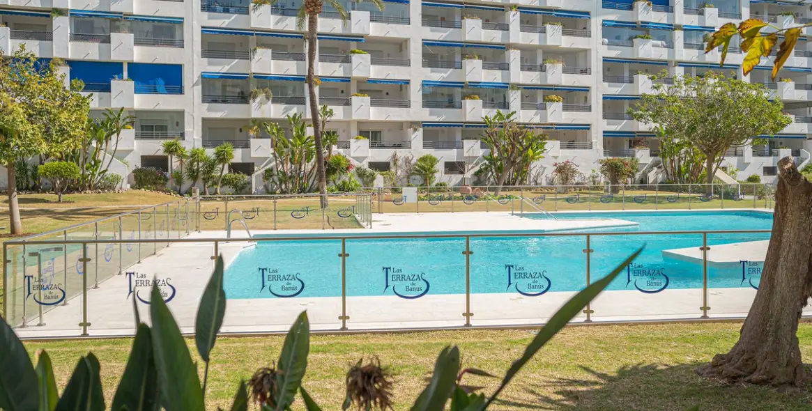 Sale of penthouse duplex in Puerto Banús 40