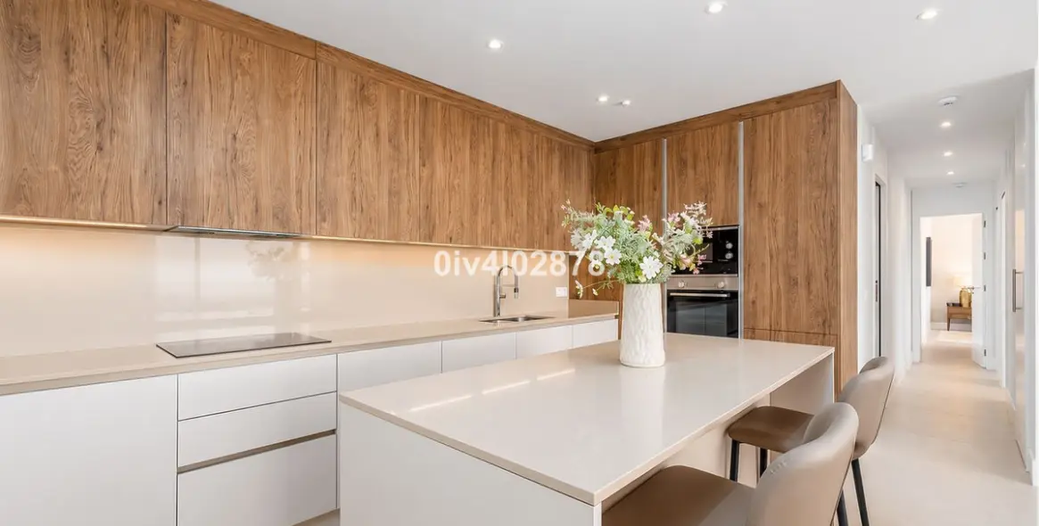 Sale of middle floor apartment in La Quinta 7