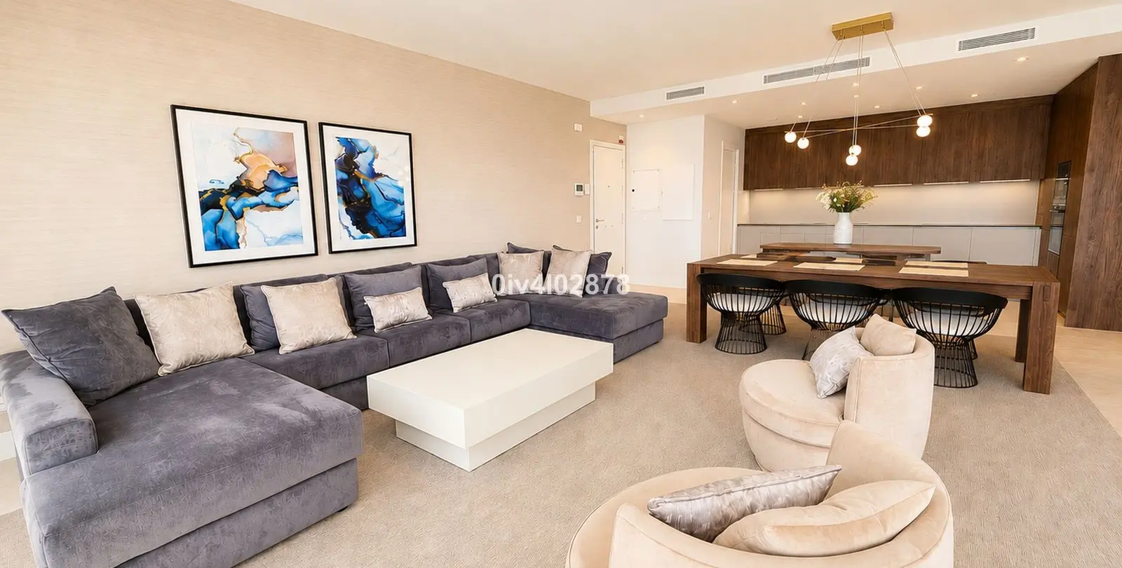Sale of middle floor apartment in La Quinta 9