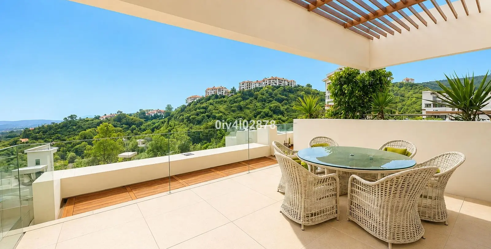 Sale of middle floor apartment in La Quinta 10