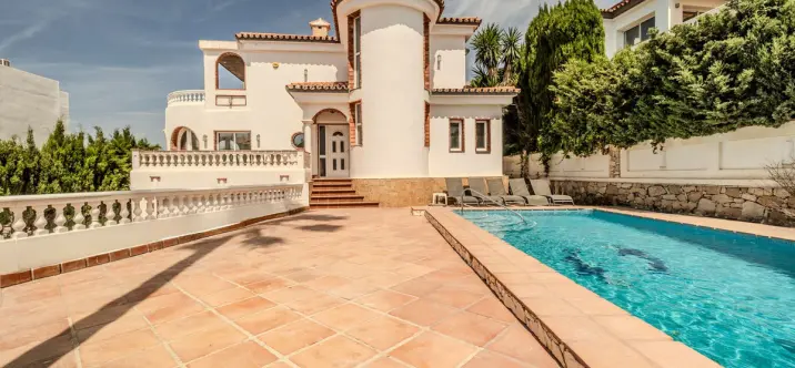 Venta de villa independiente en El Faro 0