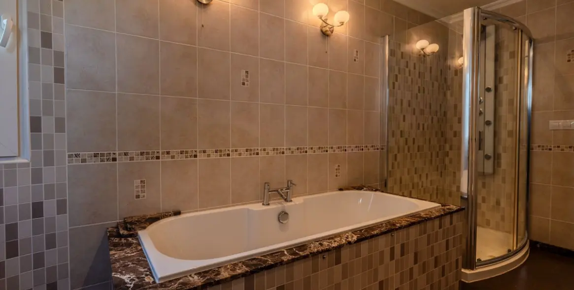 Sale of detached villa in El Faro 15