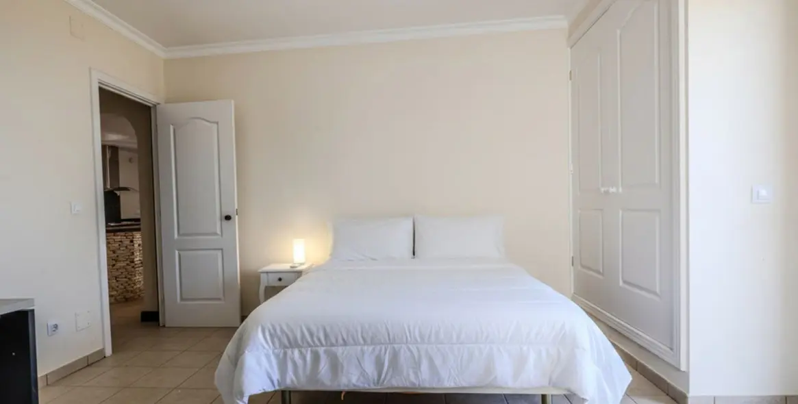 Sale of detached villa in El Faro 18