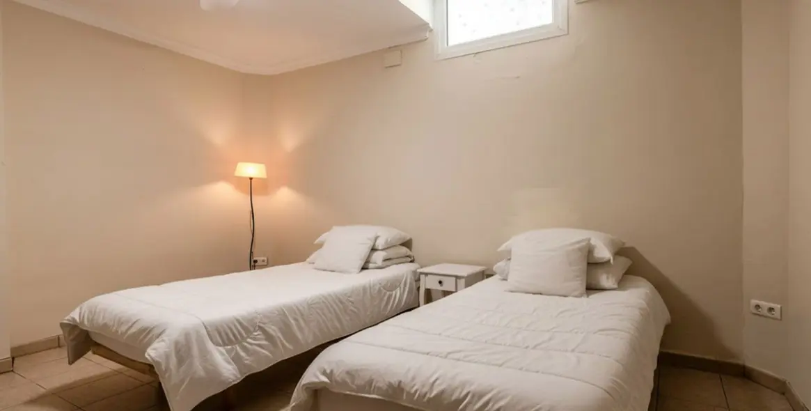 Sale of detached villa in El Faro 33