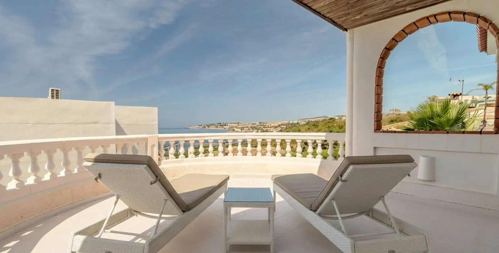Sale of detached villa in El Faro 4