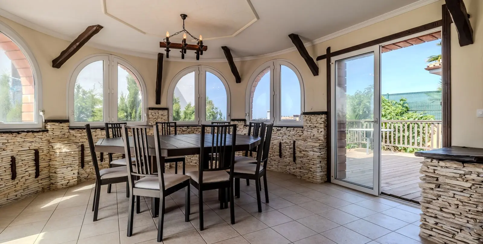 Sale of detached villa in El Faro 7