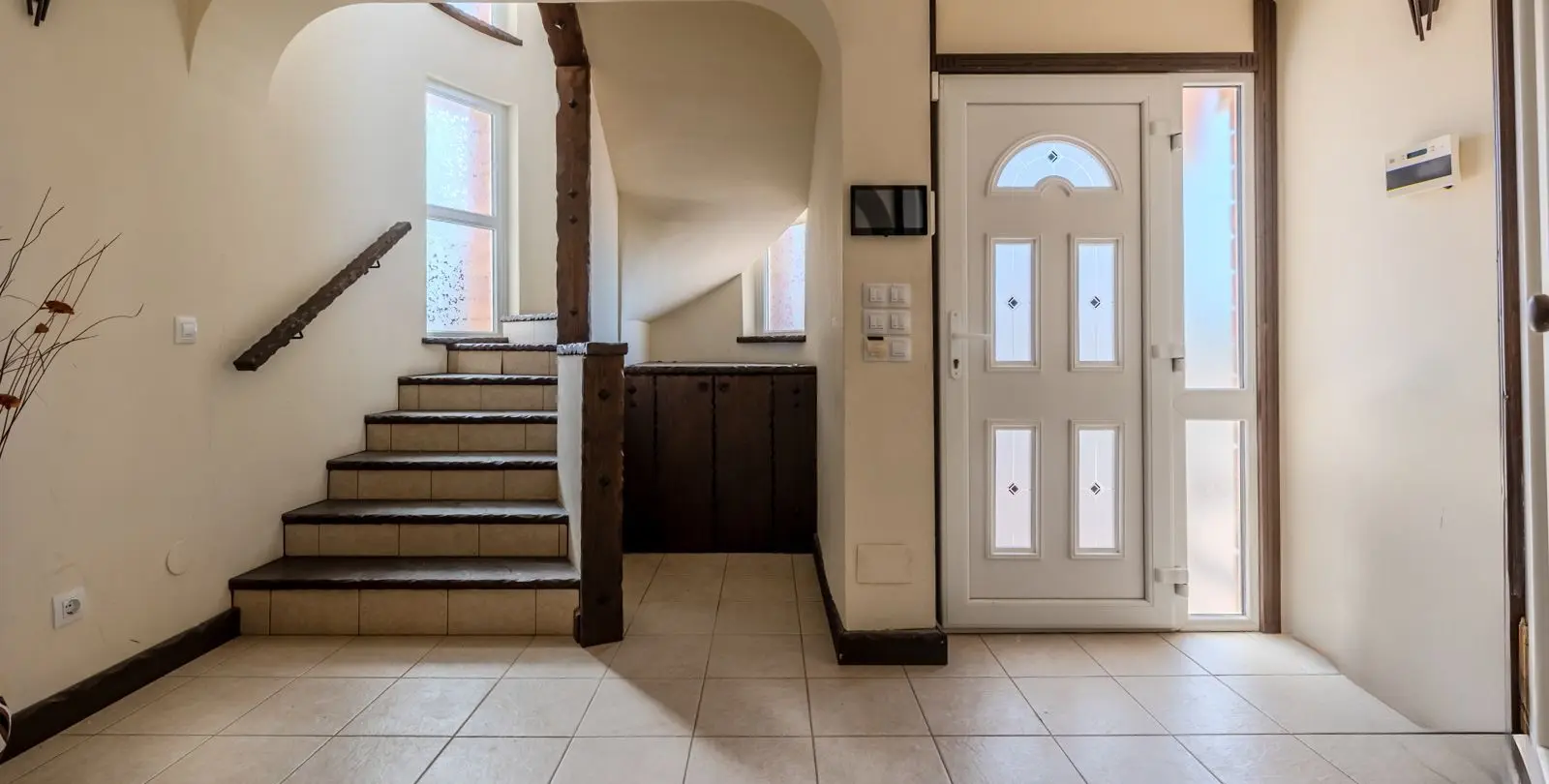Sale of detached villa in El Faro 38