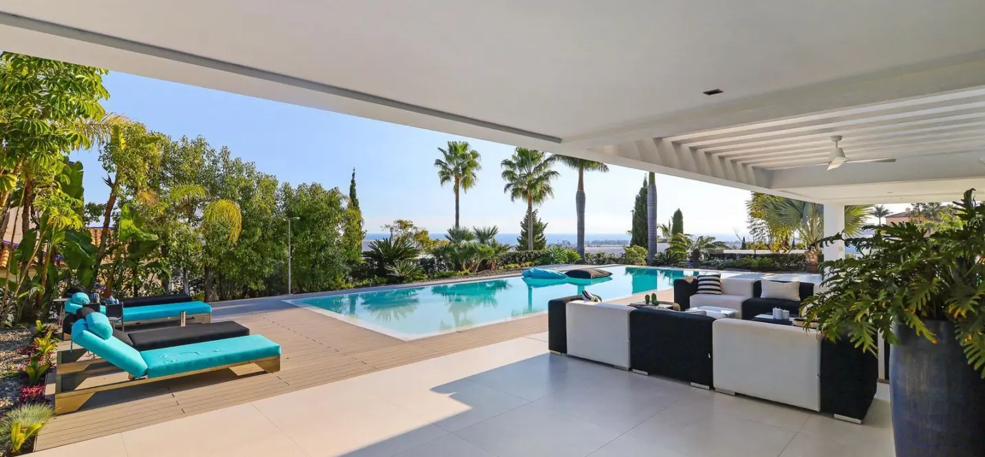 Venta de villa independiente en Los Flamingos 3