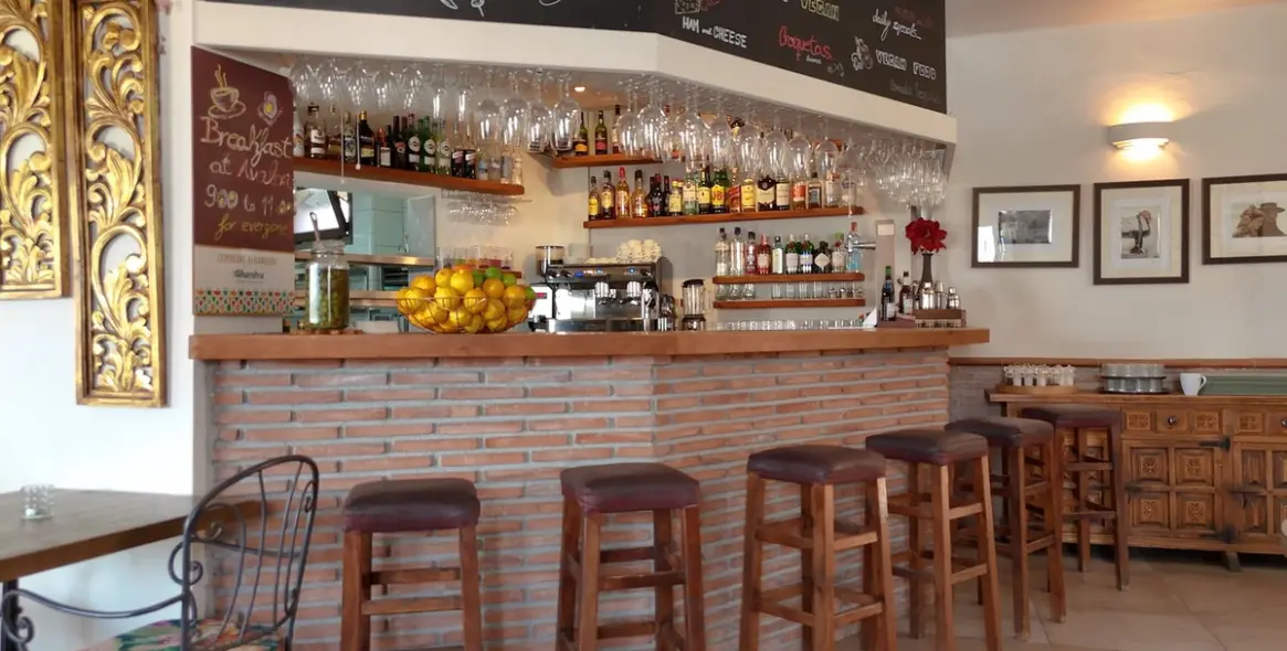 Venta de hostal en Nerja 13