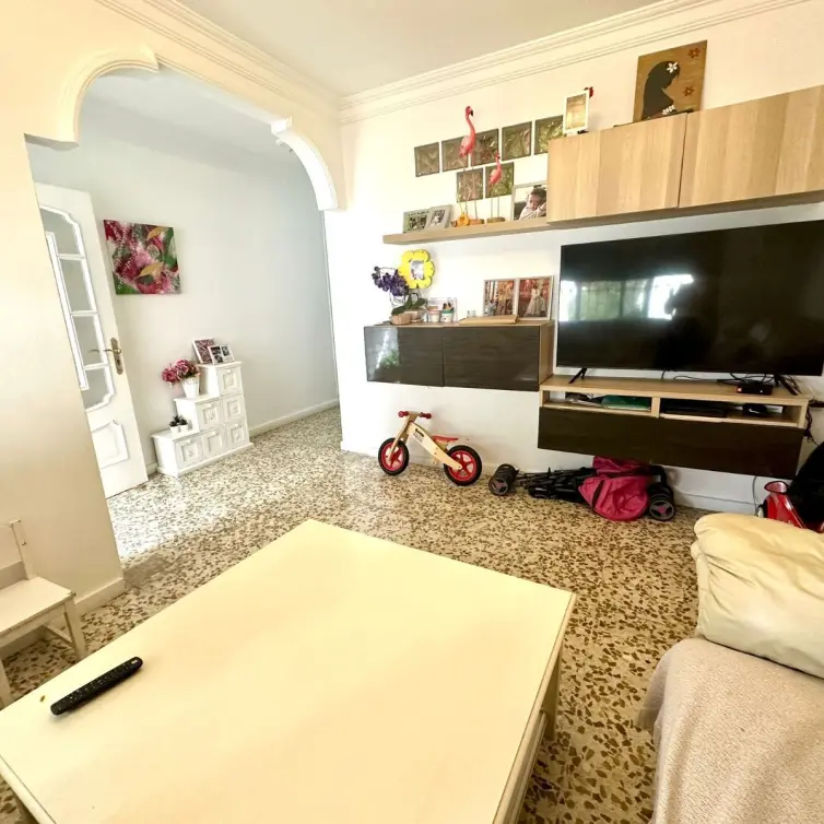 Продажа апартаментов на первом этаже в Estepona