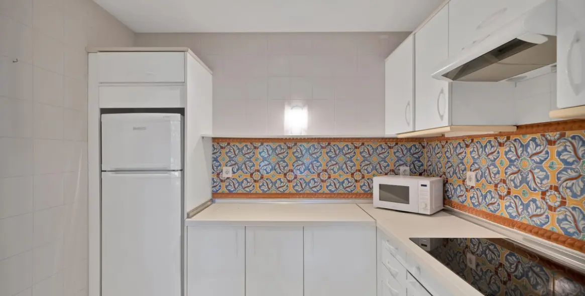 Sale of ground floor apartment in Estepona 17