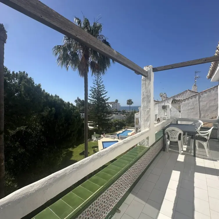 Sale of penthouse in Riviera del Sol