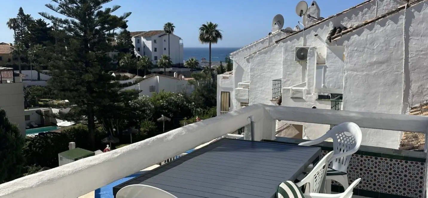Sale of penthouse in Riviera del Sol 3
