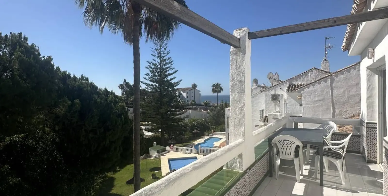 Sale of penthouse in Riviera del Sol 8