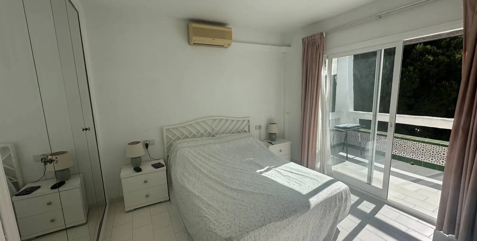 Sale of penthouse in Riviera del Sol 22