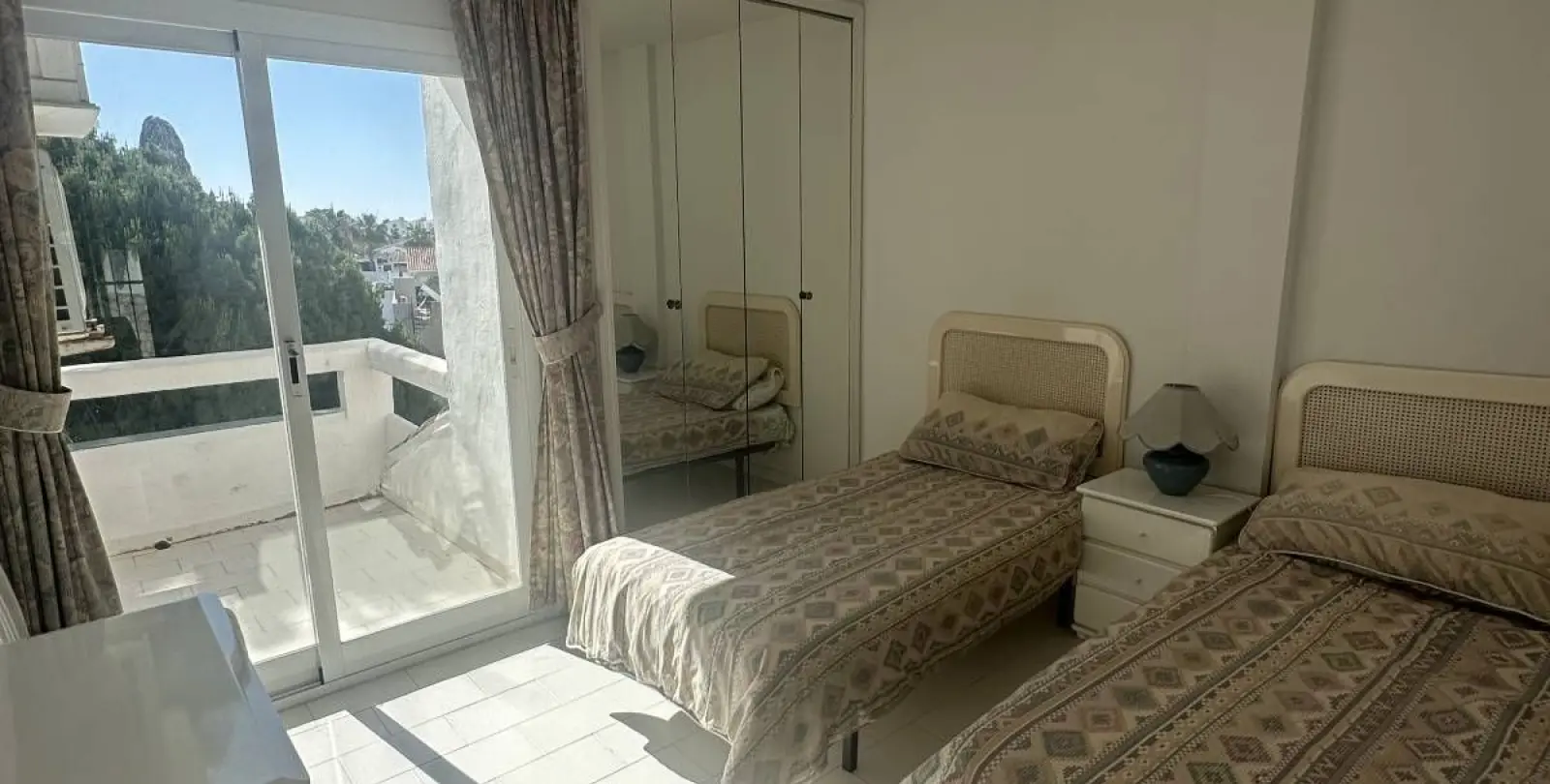 Sale of penthouse in Riviera del Sol 33