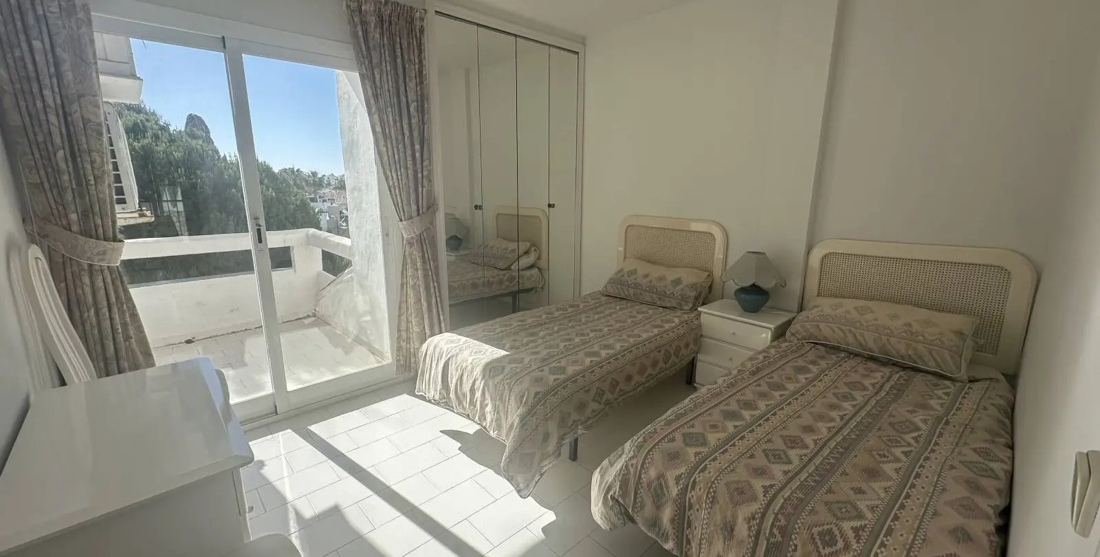 Sale of penthouse in Riviera del Sol 34