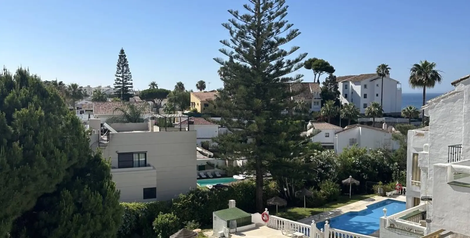 Sale of penthouse in Riviera del Sol 39