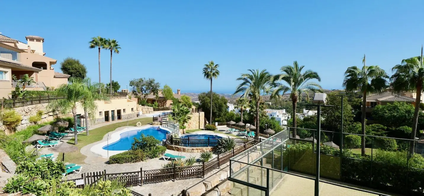 Sale of ground floor apartment in La Mairena 0
