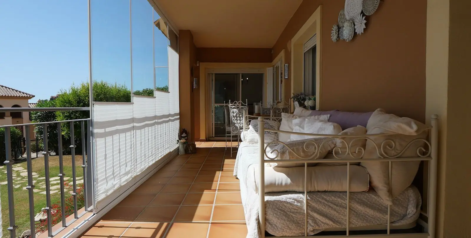 Sale of ground floor apartment in La Mairena 4