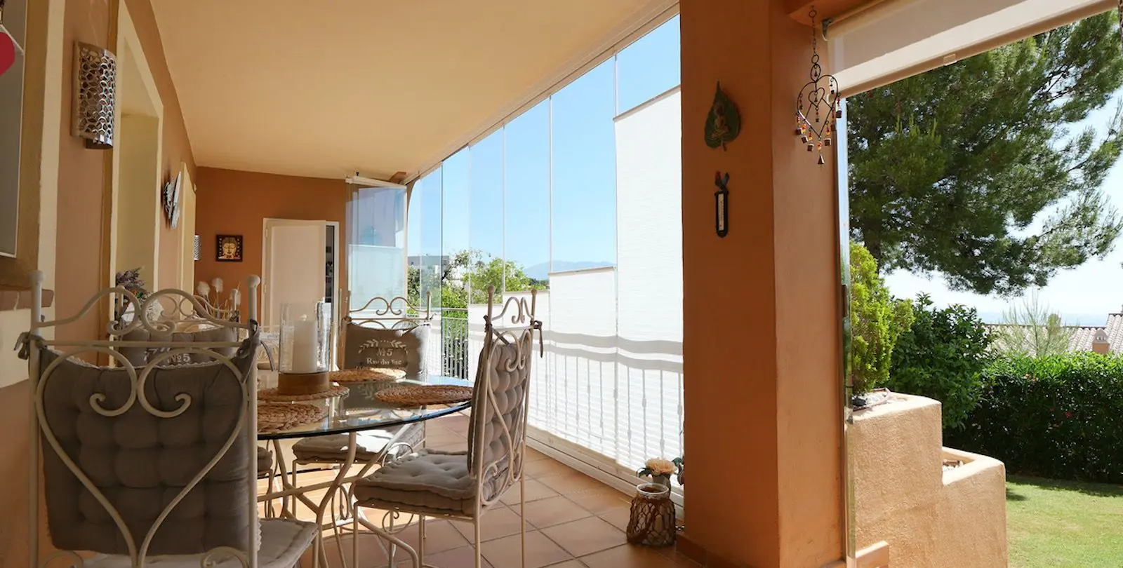 Sale of ground floor apartment in La Mairena 16